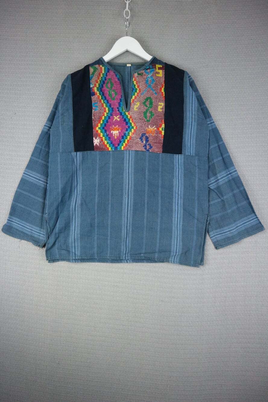 Vintage Ethnic Blue Embroidered Tribal Boho Pullover Top M/L